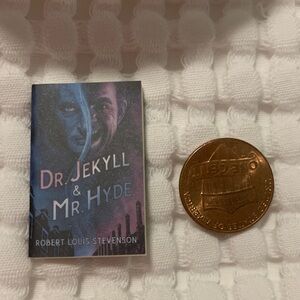 Zuru Mini Brands Books Series 2 Miniature Book Dr. Jekyll & Mr. Hyde